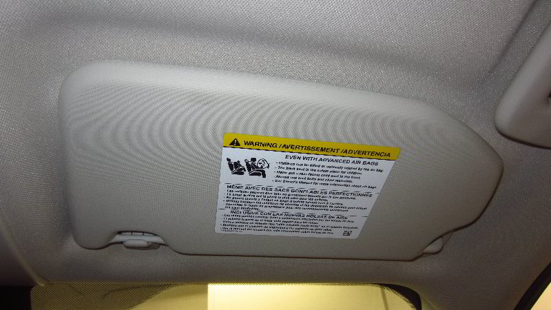 Ford-EcoSport-Vanity-Mirror-Light-Bulb-Replacement-Guide-001