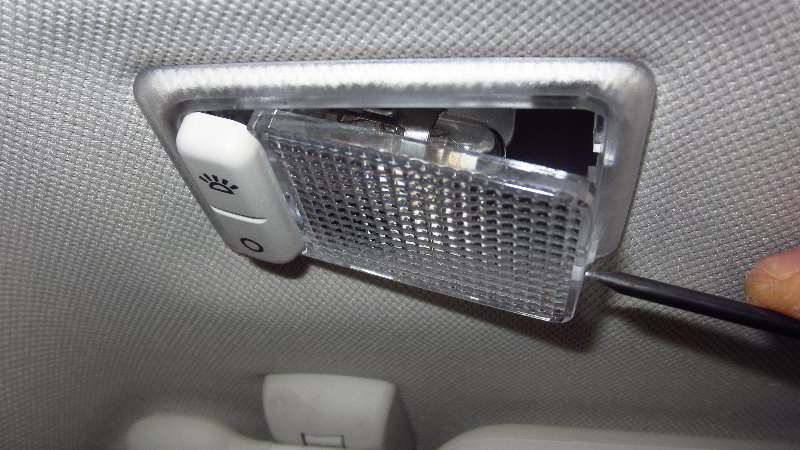 Ford-EcoSport-Vanity-Mirror-Light-Bulb-Replacement-Guide-005