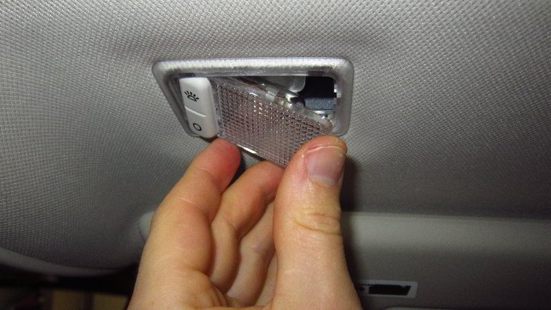 Ford-EcoSport-Vanity-Mirror-Light-Bulb-Replacement-Guide-011