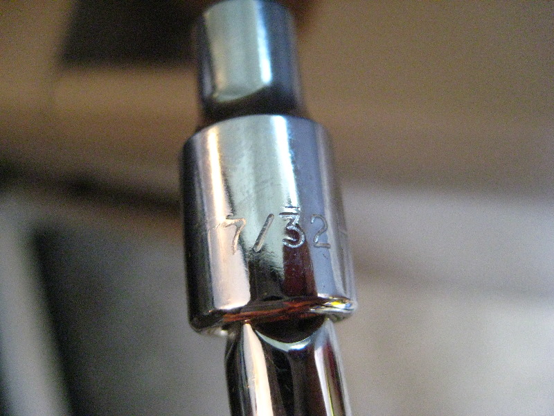 Ford-Edge-Front-Door-Speaker-Replacement-Guide-013