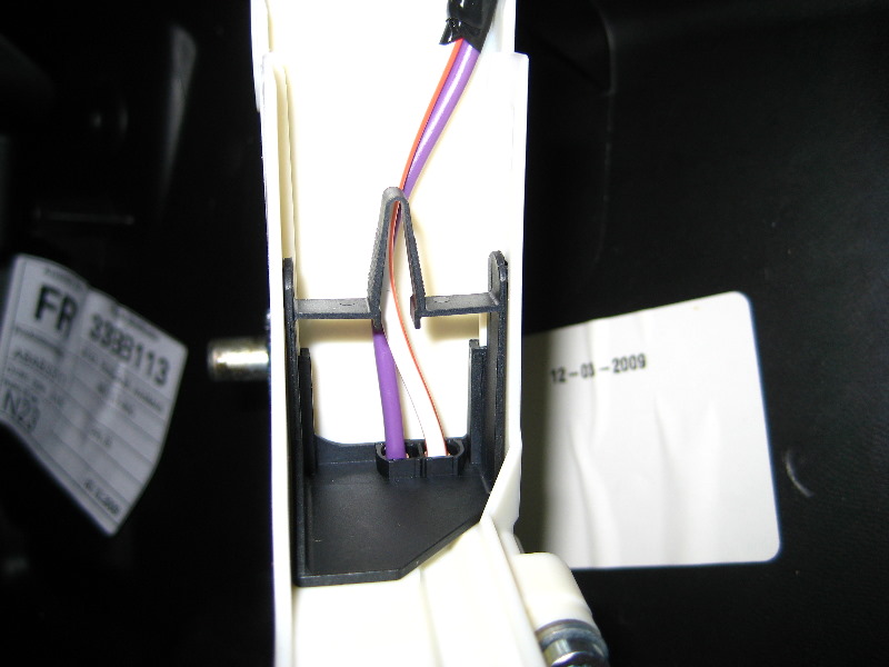 Ford-Edge-Power-Window-Motor-Replacement-Guide-037