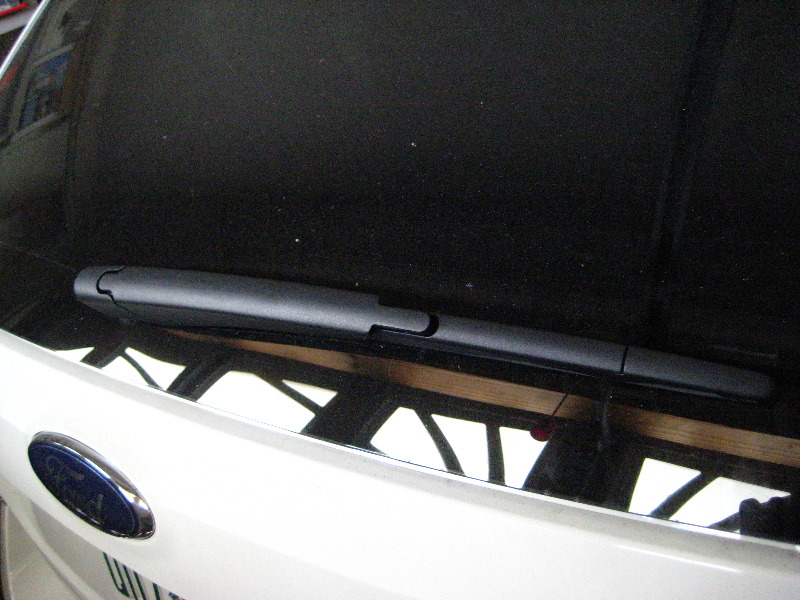 Rear windshield wiper replacement ford edge #7