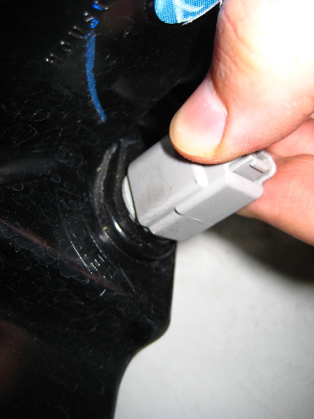 Ford-Edge-Tail-Light-Bulbs-Replacement-Guide-022