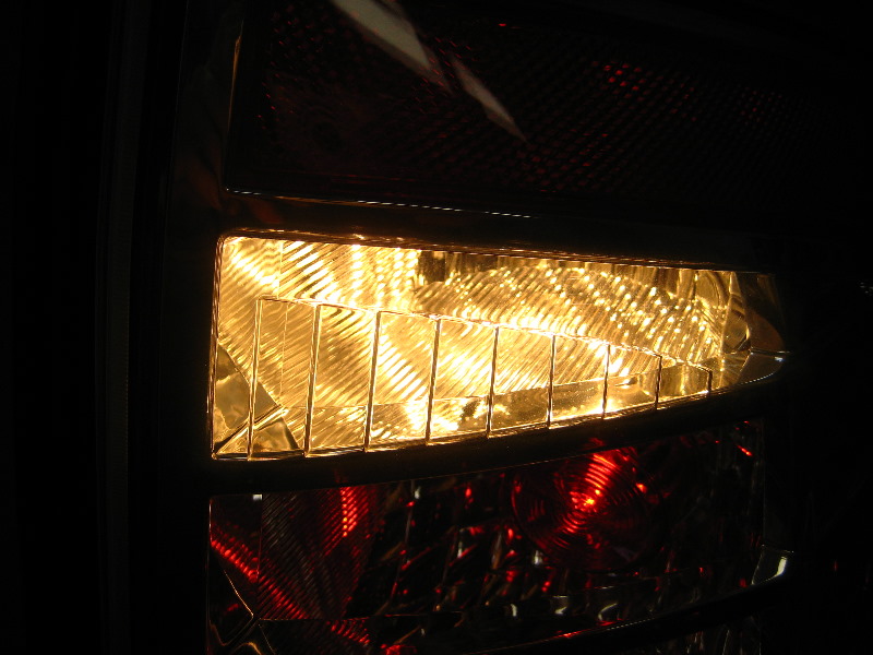 Ford-Edge-Tail-Light-Bulbs-Replacement-Guide-030