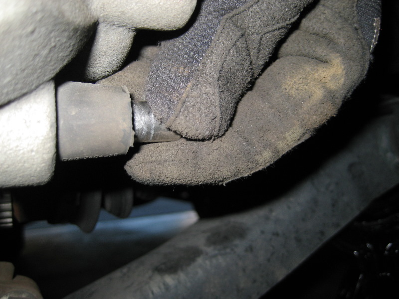 Ford-Escape-Front-Brake-Pads-Replacement-Guide-032