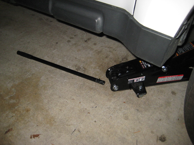 Ford-Escape-Front-Brake-Pads-Replacement-Guide-047