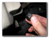 Ford-Escape-Front-Brake-Pads-Replacement-Guide-010