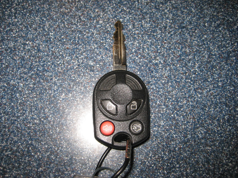 Ford Escape Key Fob Battery Replacement Guide 001