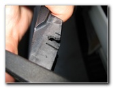 Ford-Escape-Rear-Wiper-Blade-Replacement-Guide-005