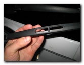 Ford-Escape-Rear-Wiper-Blade-Replacement-Guide-006