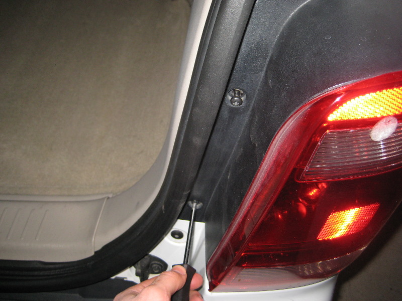 Ford brake light bulb replacement #7