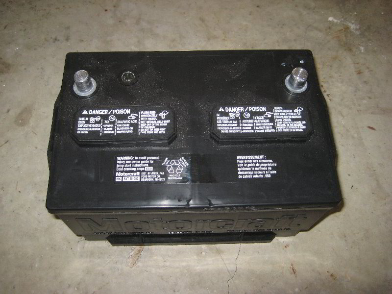 Ford-Explorer-12V-Automotive-Battery-Replacement-Guide-012