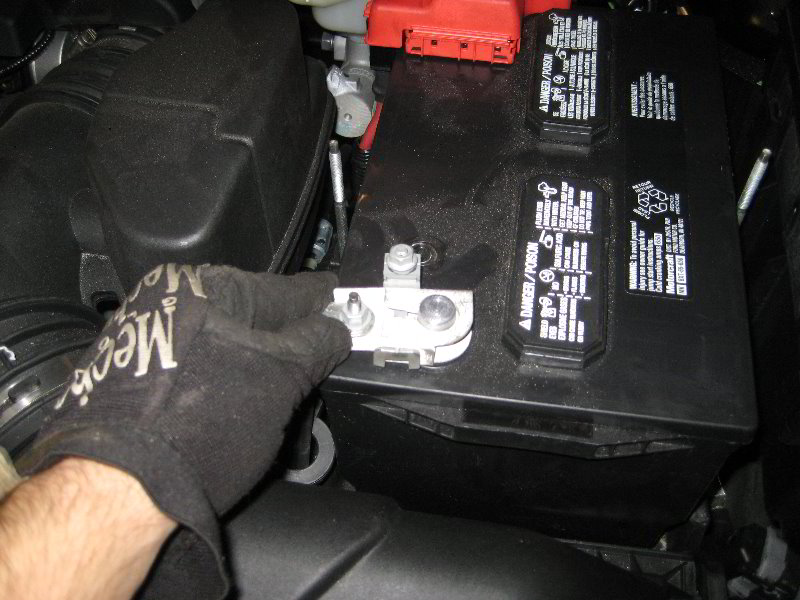 Ford-Explorer-12V-Automotive-Battery-Replacement-Guide-017