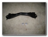 Ford-Explorer-12V-Automotive-Battery-Replacement-Guide-006