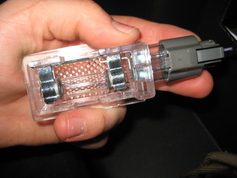 Ford-Explorer-Cargo-Area-Light-Bulb-Replacement-Guide-008