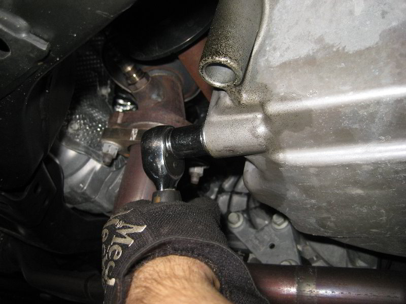 Ford-Explorer-Duratec-35-Oil-Change-Filter-Replacement-Guide-008