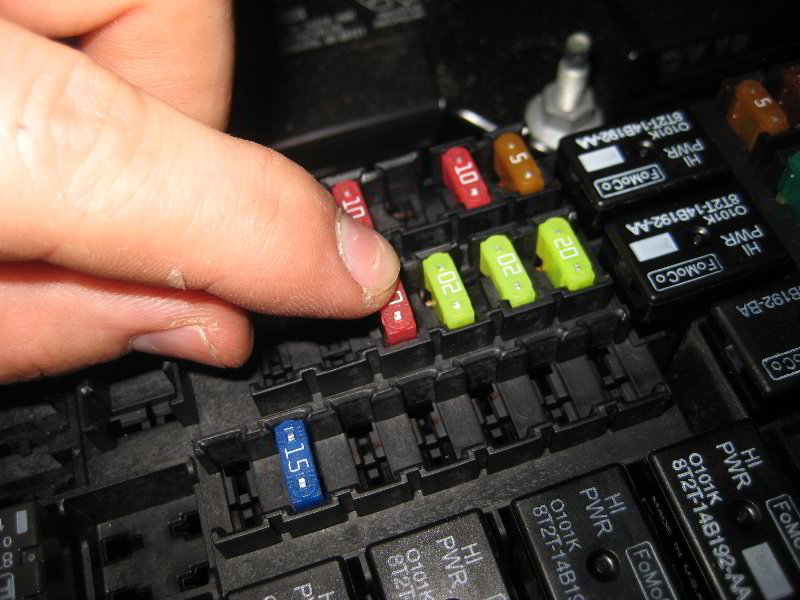 Ford-Explorer-Electrical-Fuse-Replacement-Guide-015