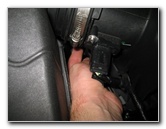 Ford-Explorer-Engine-Air-Filter-Replacement-Guide-014