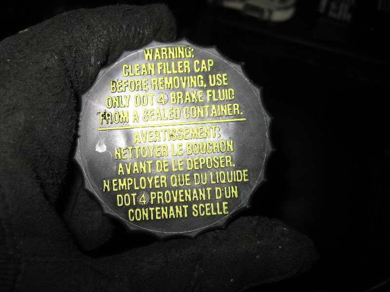 Ford-Explorer-Front-Brake-Pads-Replacement-Guide-018