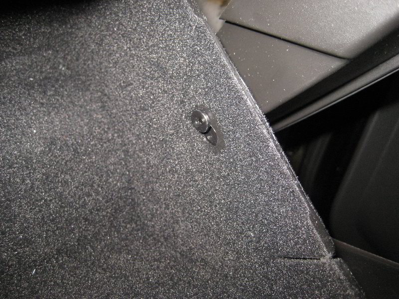 Ford-Explorer-HVAC-Cabin-Air-Filter-Replacement-Guide-003