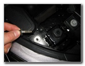 Ford-Explorer-Headlight-Bulbs-Replacement-Guide-018