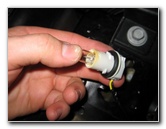 Ford-Explorer-Headlight-Bulbs-Replacement-Guide-029