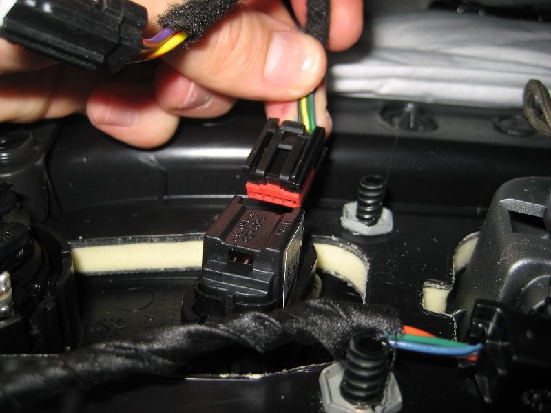 Ford-Explorer-Interior-Door-Panel-Removal-Guide-039