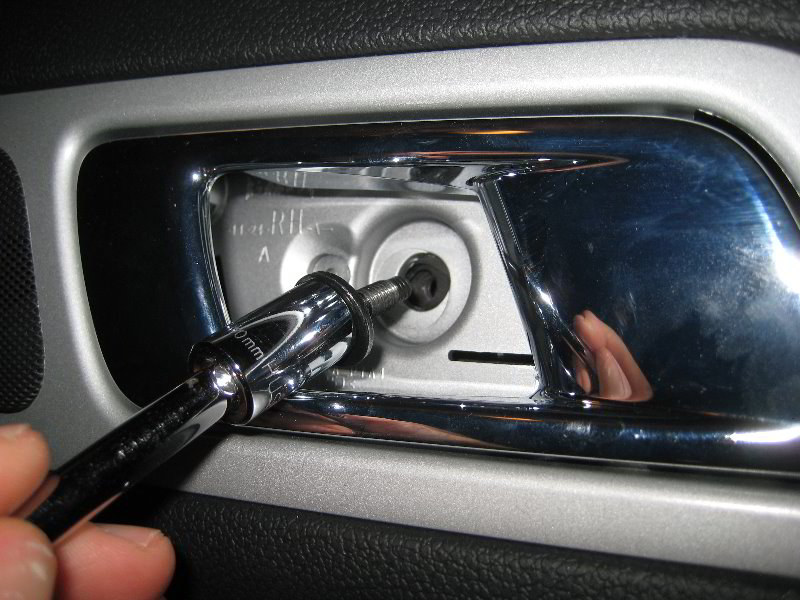 Ford-Explorer-Interior-Door-Panel-Removal-Guide-050
