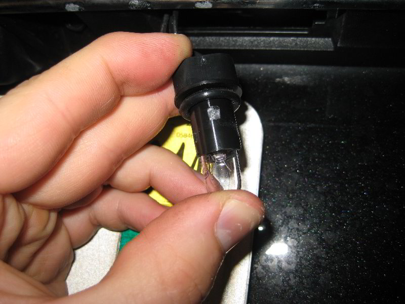 Ford-Explorer-License-Plate-Light-Bulbs-Replacement-Guide-008