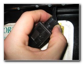 Ford-Explorer-License-Plate-Light-Bulbs-Replacement-Guide-005