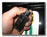 Ford-Explorer-License-Plate-Light-Bulbs-Replacement-Guide-009