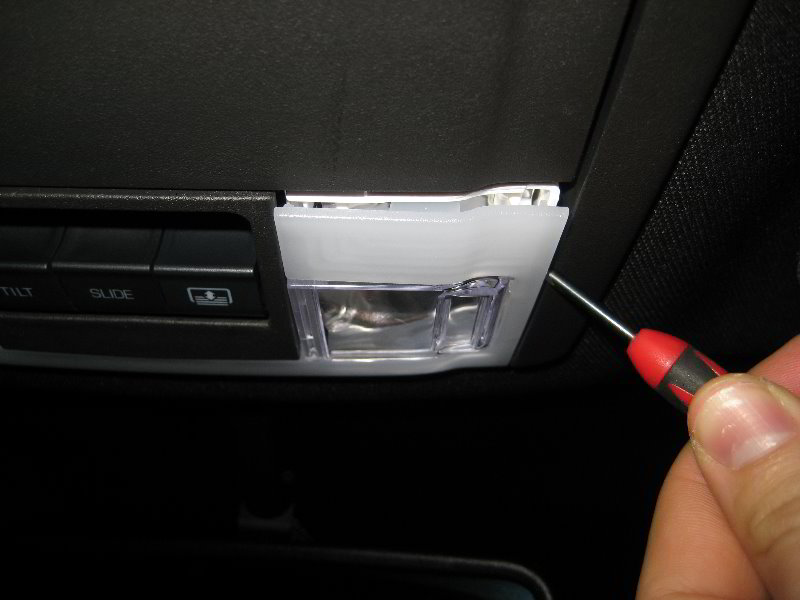 Ford-Explorer-Map-Light-Bulbs-Replacement-Guide-002