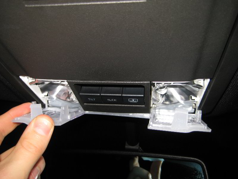 Ford-Explorer-Map-Light-Bulbs-Replacement-Guide-003