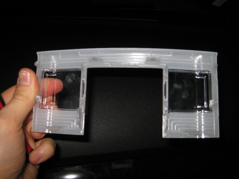 Ford-Explorer-Map-Light-Bulbs-Replacement-Guide-004