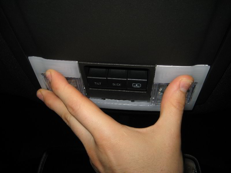 Ford-Explorer-Map-Light-Bulbs-Replacement-Guide-013