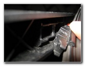 Ford-Explorer-Rear-Window-Wiper-Blade-Replacement-Guide-011