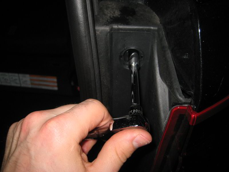 Ford-Explorer-Tail-Light-Bulbs-Replacement-Guide-007