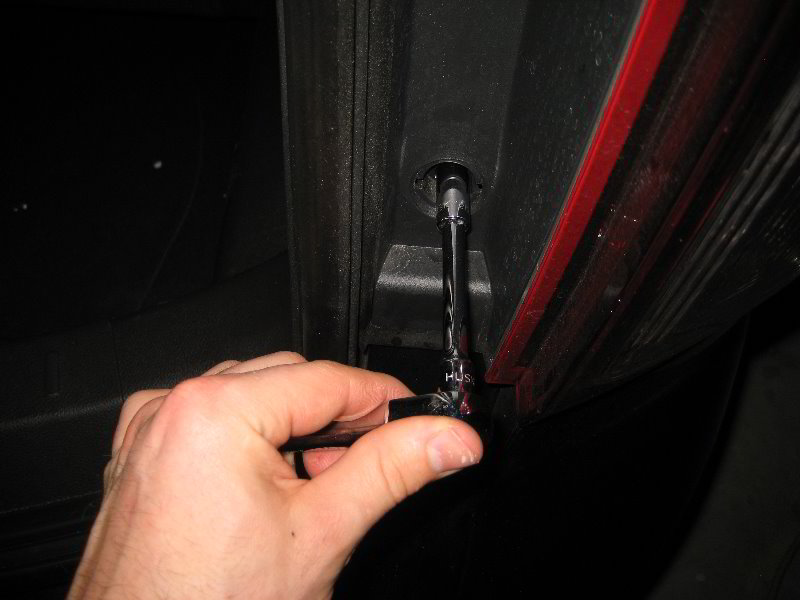 Ford-Explorer-Tail-Light-Bulbs-Replacement-Guide-008