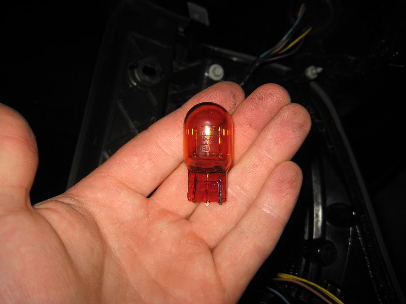 Ford-Explorer-Tail-Light-Bulbs-Replacement-Guide-015