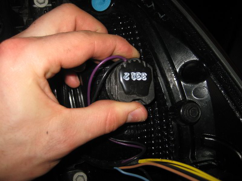 Ford-Explorer-Tail-Light-Bulbs-Replacement-Guide-017