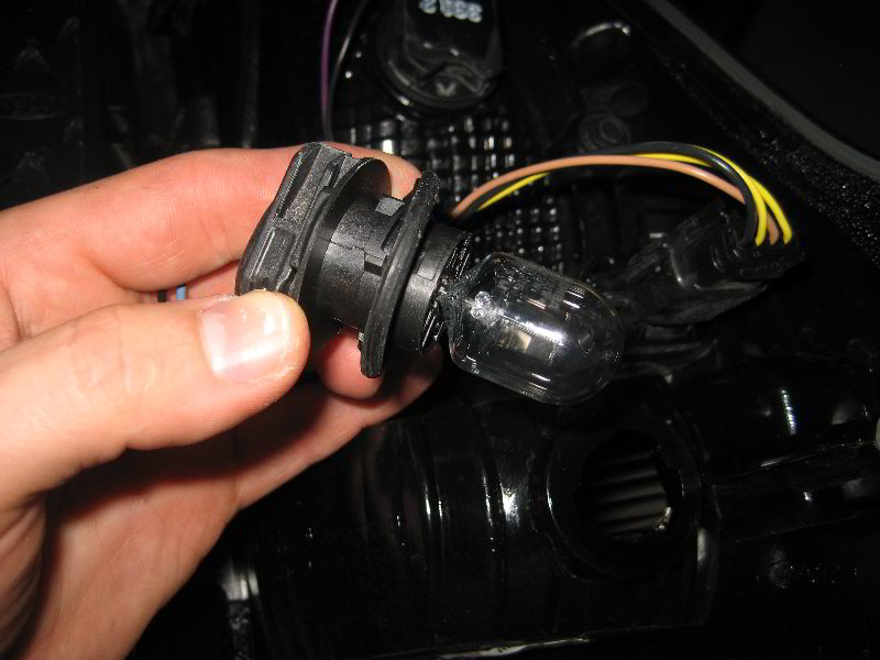 Ford-Explorer-Tail-Light-Bulbs-Replacement-Guide-019