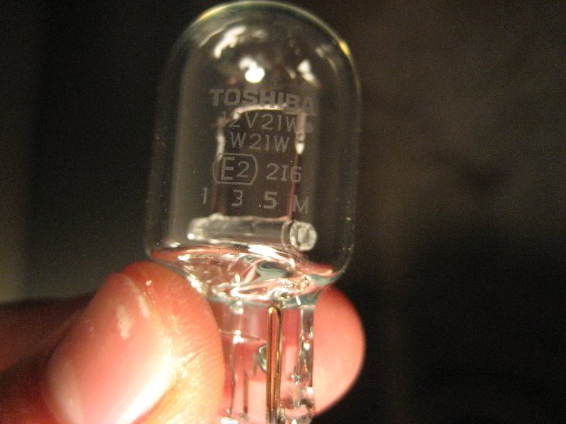 Ford-Explorer-Tail-Light-Bulbs-Replacement-Guide-021