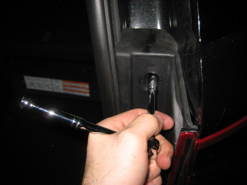 Ford-Explorer-Tail-Light-Bulbs-Replacement-Guide-028