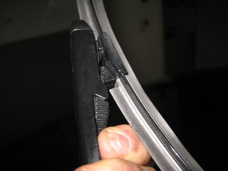 Ford-Explorer-Windshield-Wiper-Blades-Replacement-Guide-011