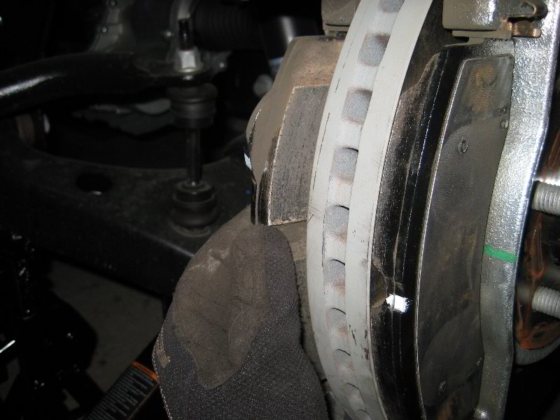 Ford-F-150-Front-Brake-Pads-Replacement-Guide-027