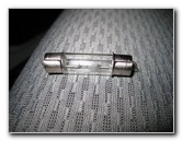 Ford-F-150-Overhead-Map-Dome-Light-Bulbs-Replacement-Guide-007