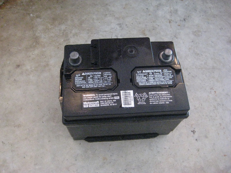 Ford-Fiesta-12V-Automotive-Battery-Replacement-Guide-014
