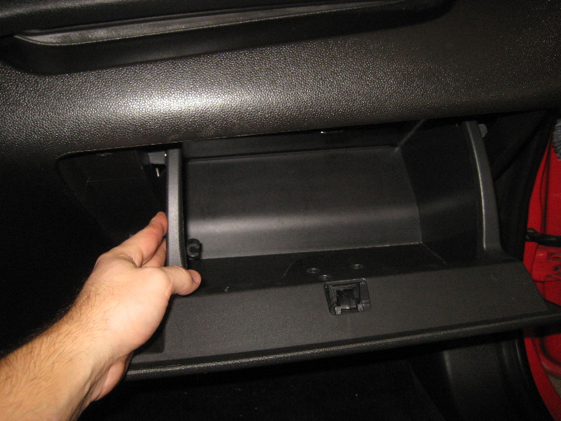 Ford-Fiesta-Electrical-Fuses-Replacement-Guide-006