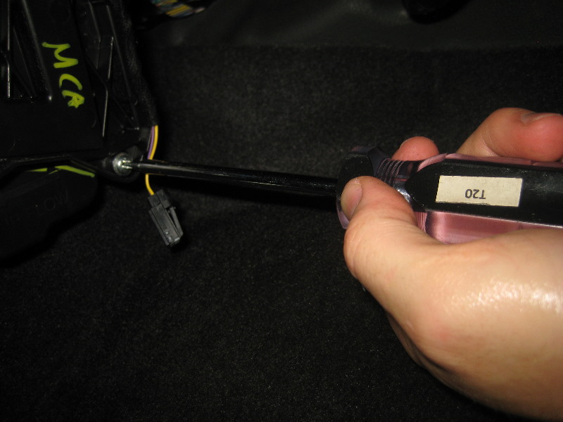 Ford-Fiesta-HVAC-Cabin-Air-Filter-Replacement-Guide-019