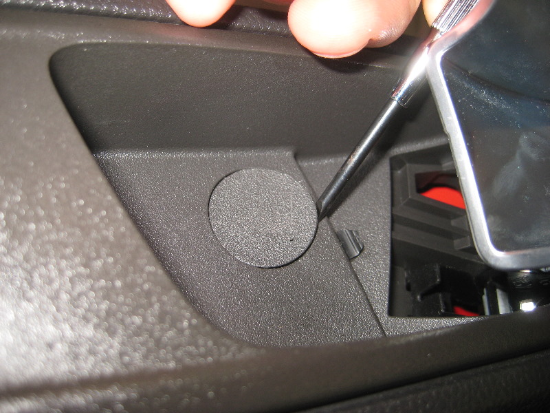 Ford-Fiesta-Plastic-Interior-Door-Panel-Removal-Guide-003